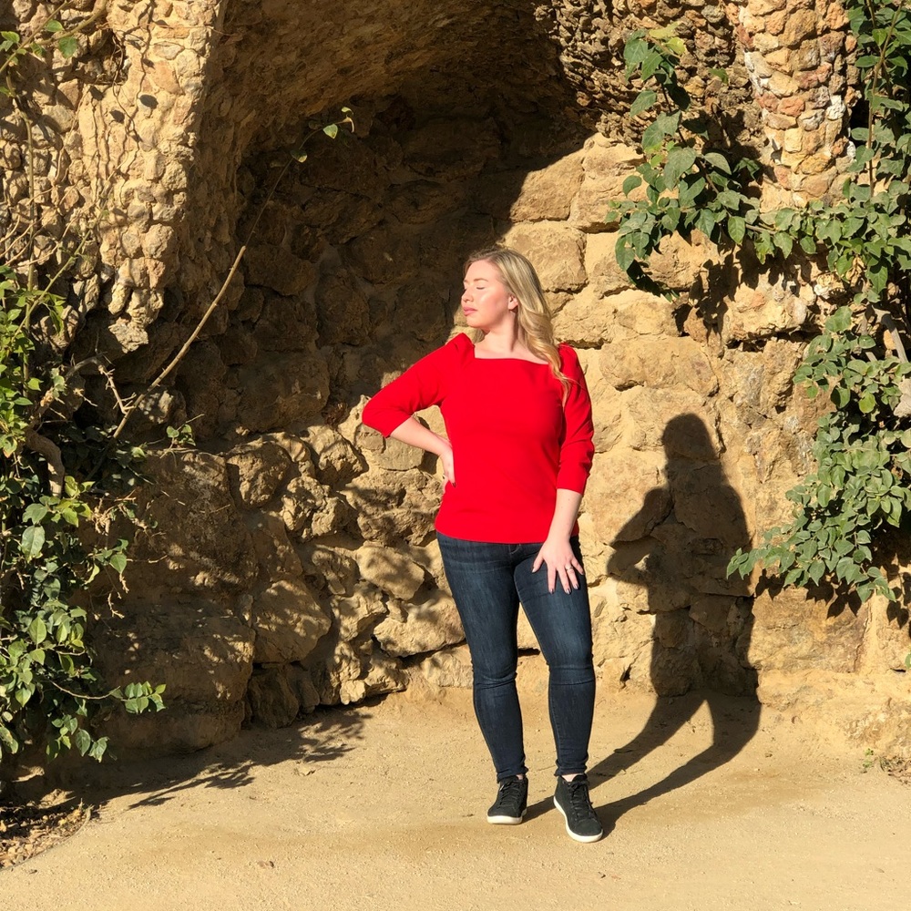 Meet your *Posh Ambassador* - Ariella